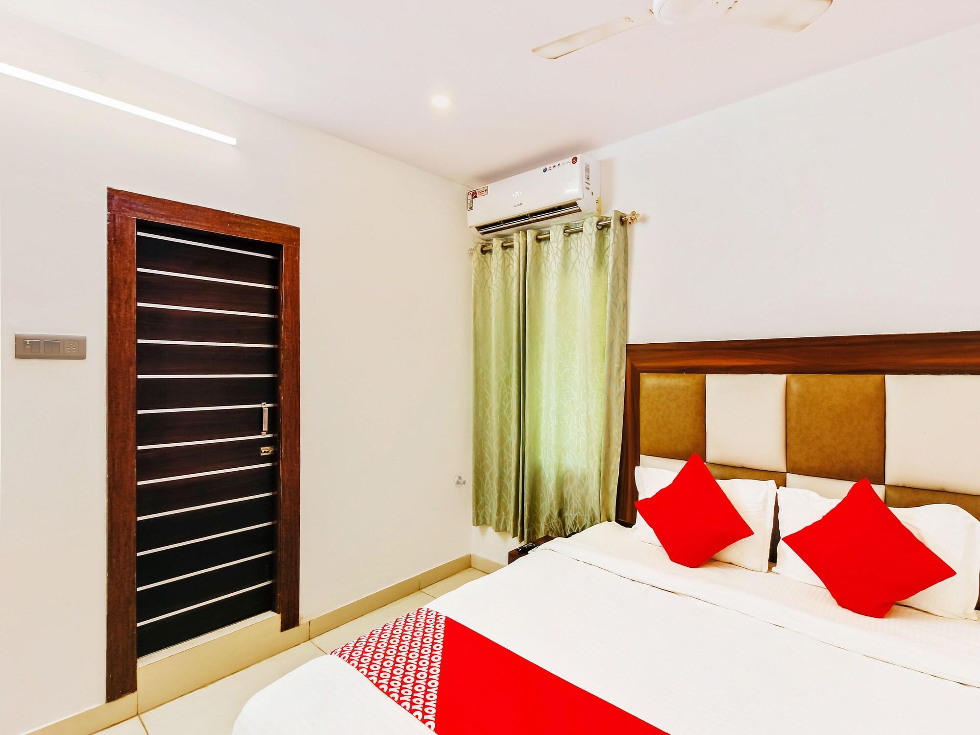 Oyo 29131 Hotel Mn Grand Шамшабад Экстерьер фото