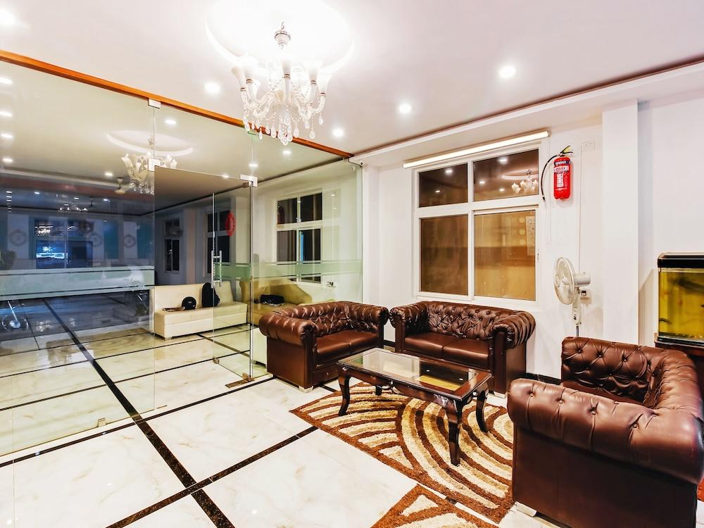Oyo 29131 Hotel Mn Grand Шамшабад Экстерьер фото