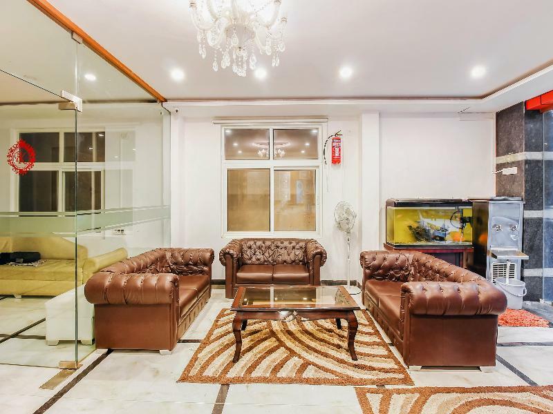 Oyo 29131 Hotel Mn Grand Шамшабад Экстерьер фото